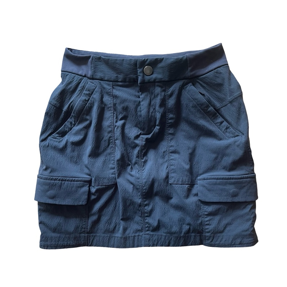 Athleta Trekkie Cargo Skort